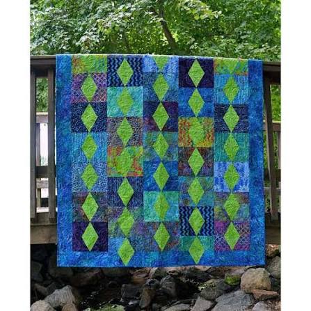 Cut Loose Press - Emerald City 57 x 72 uses creative grids scrap crazy 6 template