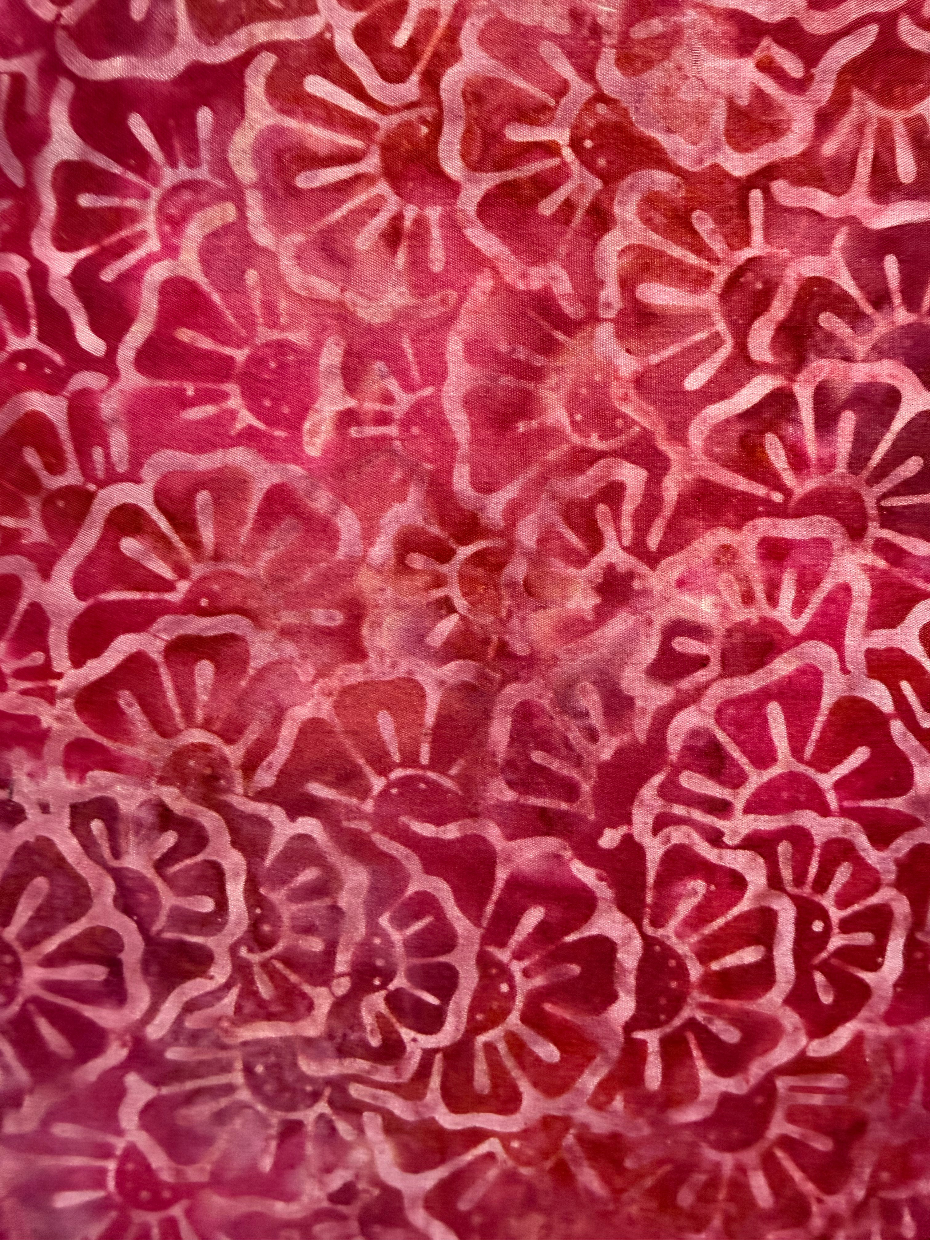 What's My Gradation - Stacked Floral Red/Pink - Batik