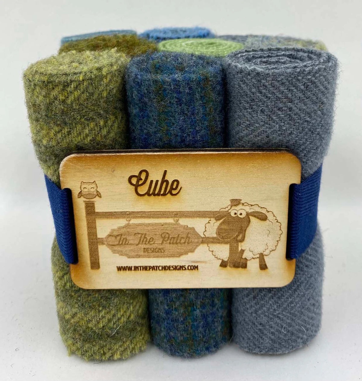 Curler Cube -Oceans and Lakes- 9 4 x 16 wool pieces -blues & greens