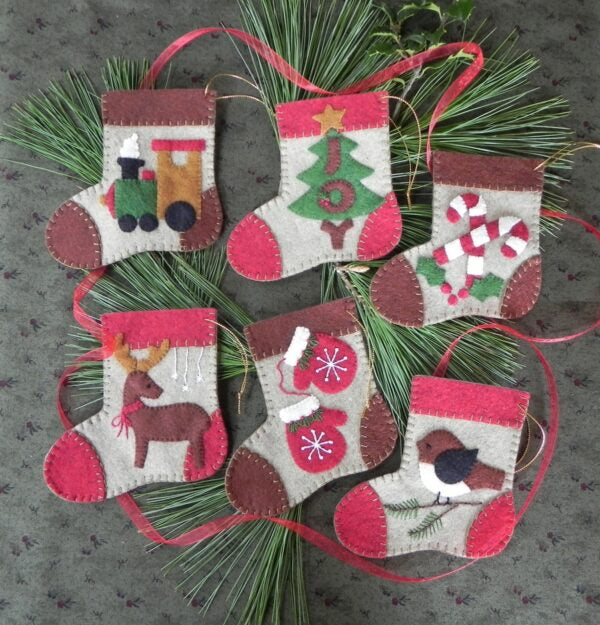 Rachel's of Greenfield - Warm Feet - Pattern to make six ornaments