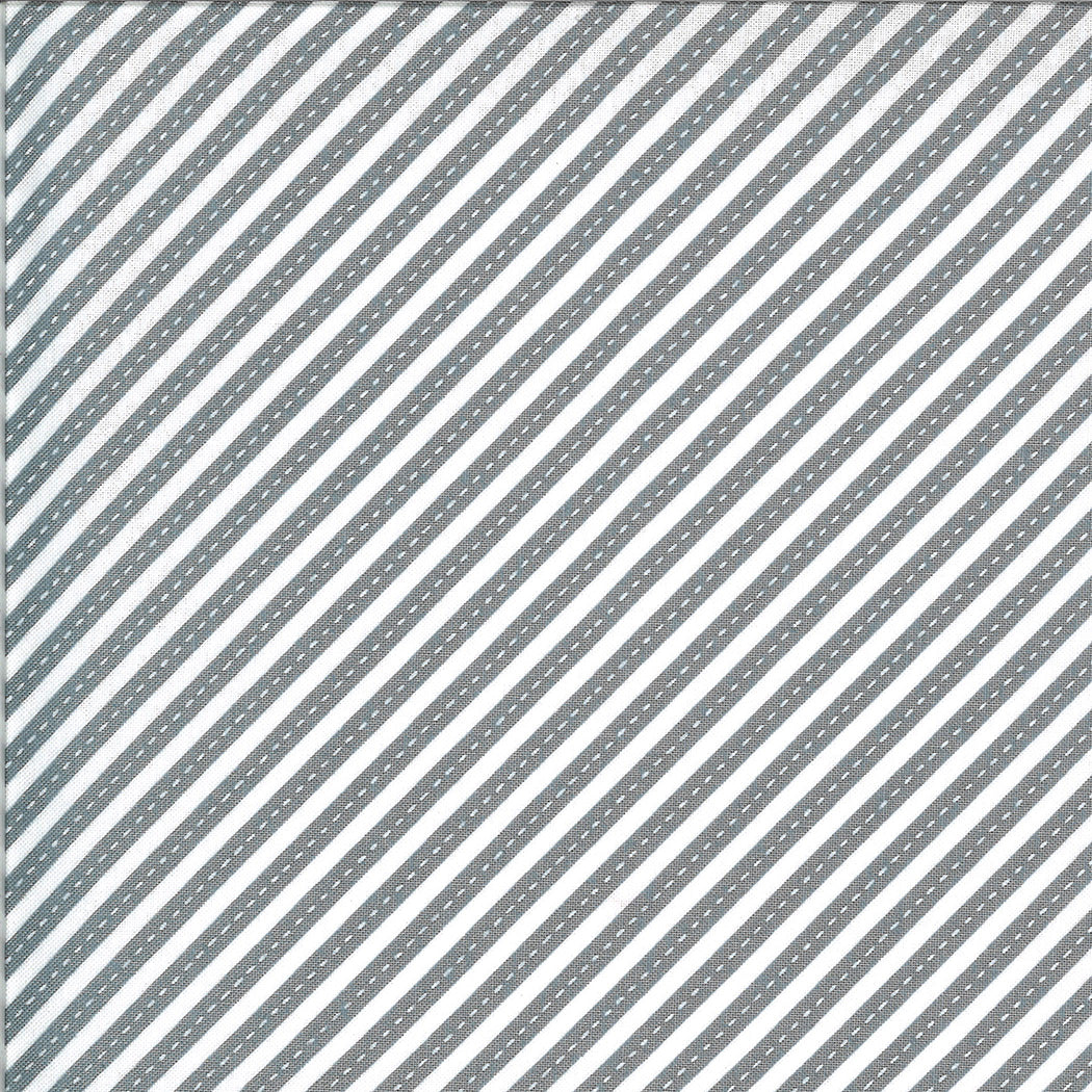 On the Go - Stay in your lane - Steel - diagonal stripes of gray road