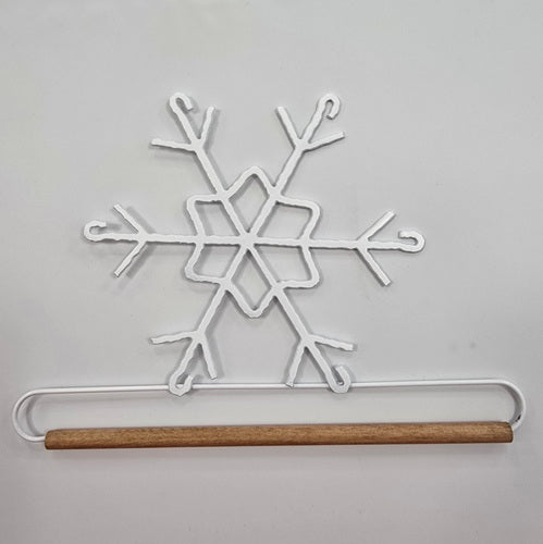 Ackfeld - 6" White Snowflake - dowel rod hanger