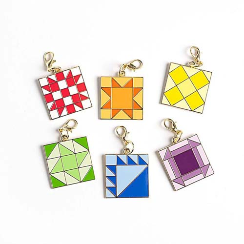 Chrissy Lux -Pouch Club zipper pulls -   6 enamelled quilt block zipper charms