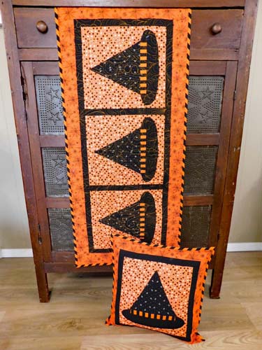 Cut Loose Press - Which Witch?  - wall hanging/pillow by Deb Heatherly CLPDHE048