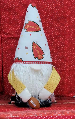 Football Gnome Kit - Includespattern, beard fabric & fabrics for gnome