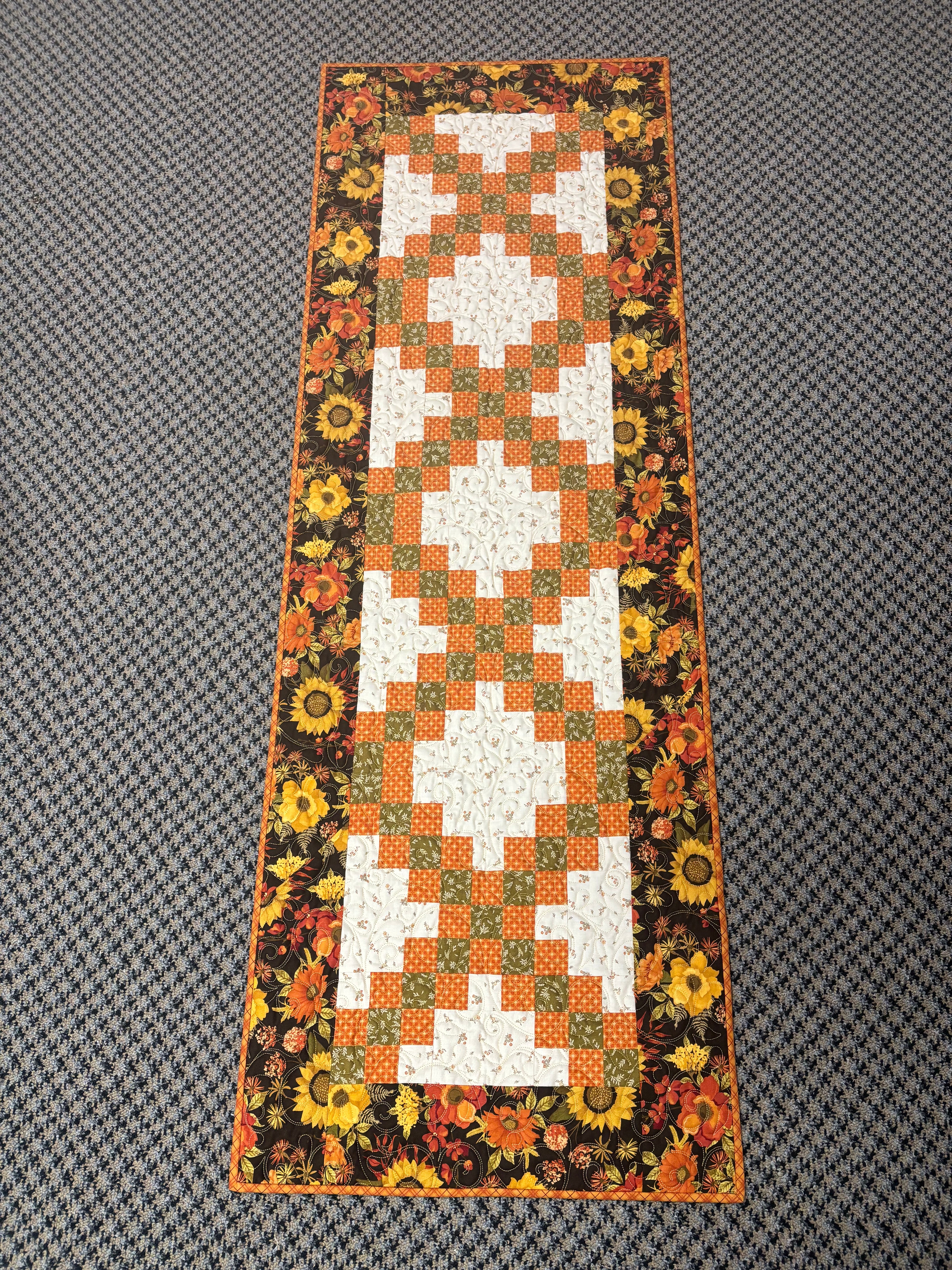 Bountiful Erin Table Runner Kit