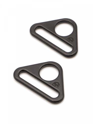 Triangle Rings - Black Metal  - 2 - 1 inch triangle rings byAnnie.com