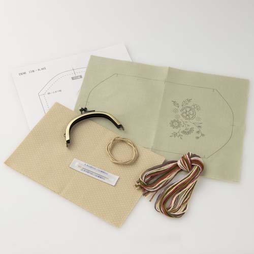Lecien - Botanique - purse kit  - Green - incl floss, handle & fabric