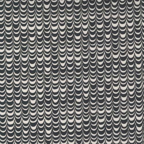 Frankie - Spade - Dull Black - small Black and white scallops