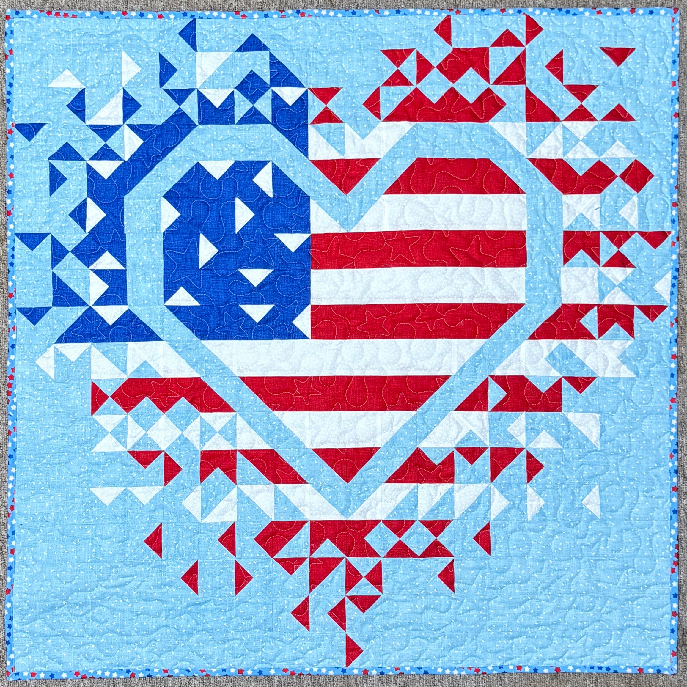 Patriotic Mini Exploding Heart - 36 x 36 incl Pattern, Top & Binding